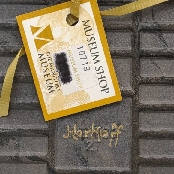 Handcrafted Art Pottery Clay Polar Bear Cubs Tile 6x6 Textured Manitoba Museum - Picture 6 of 8